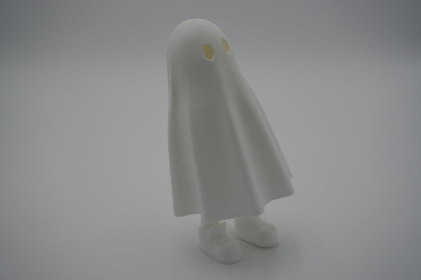 Articulating 3D Printed Ghost with Feet