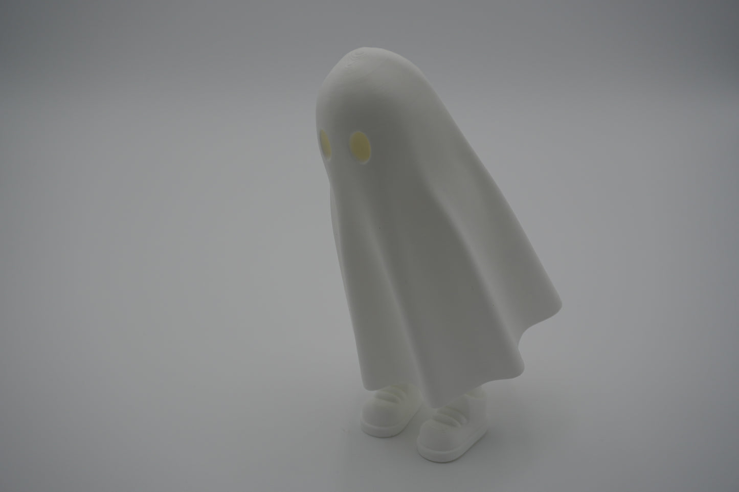 Articulating 3D Printed Ghost with Feet