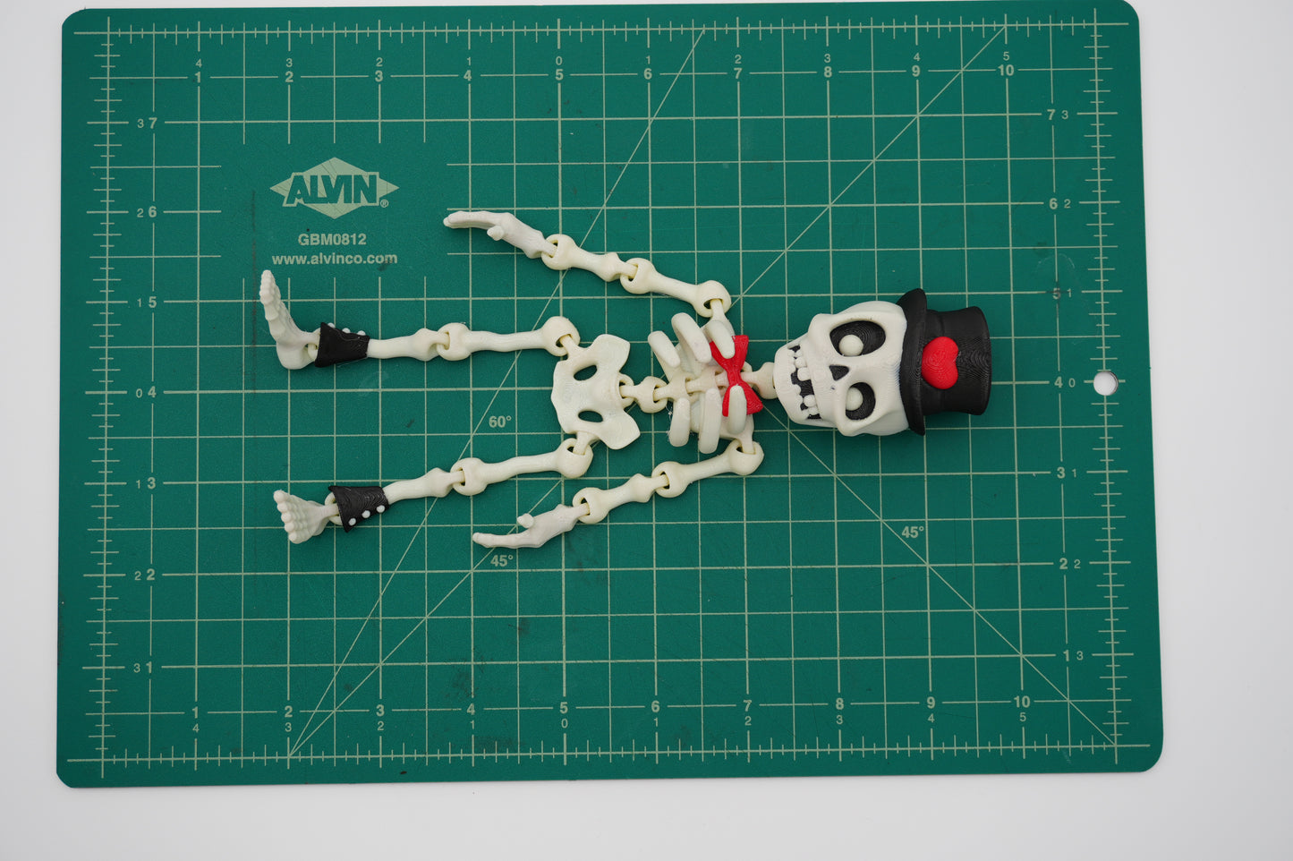 Articulating 3D Printed Top Hat Skeleton